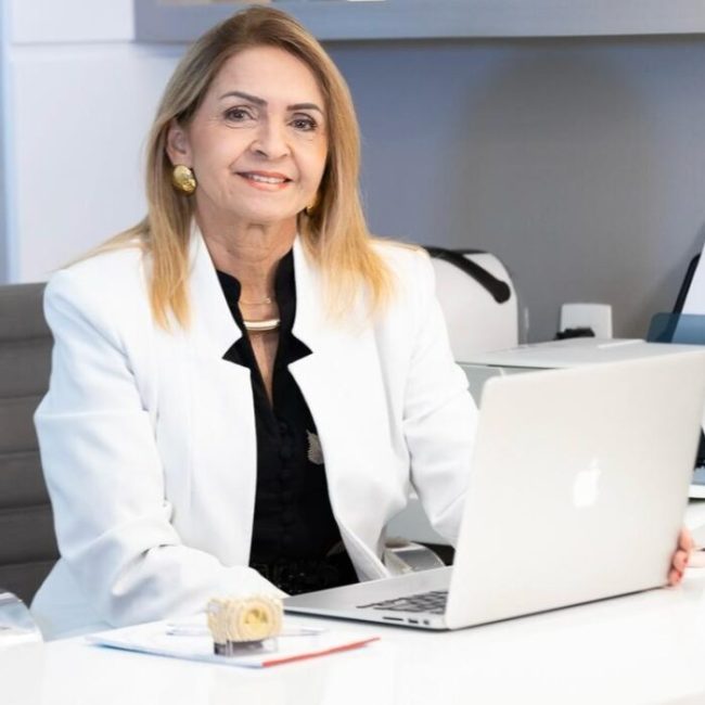 Patrícia Costa Fonseca Meireles Bezerra - CRM 1952 RN - RQE 5221